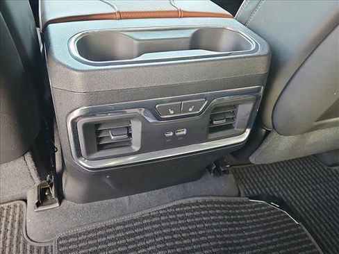 Used 2024 GMC Sierra 3500 Denali Ultimate image 17