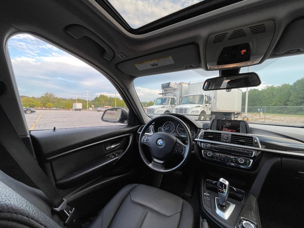 Used 2016 BMW 320i Sedan RWD image 30