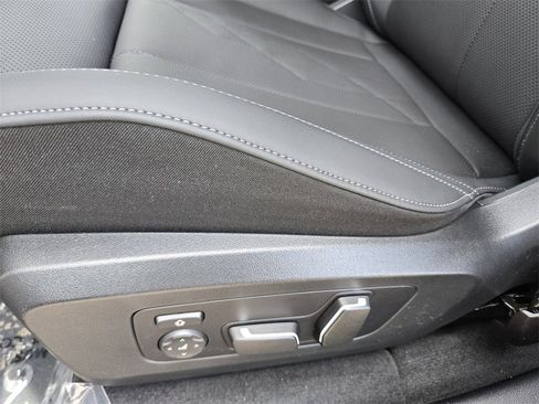 New 2026 BMW X3 xDrive30 w/ Premium Package image 25