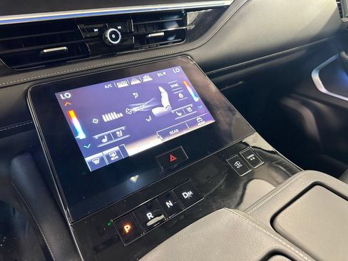 Used 2025 INFINITI QX80 Sensory AWD/4WD image 22
