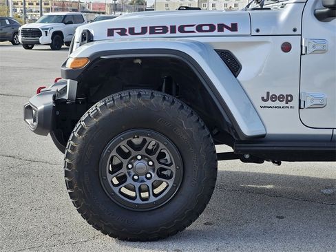 Used 2023 Jeep Wrangler Unlimited Rubicon w/ Xtreme 35 Tire Package image 8