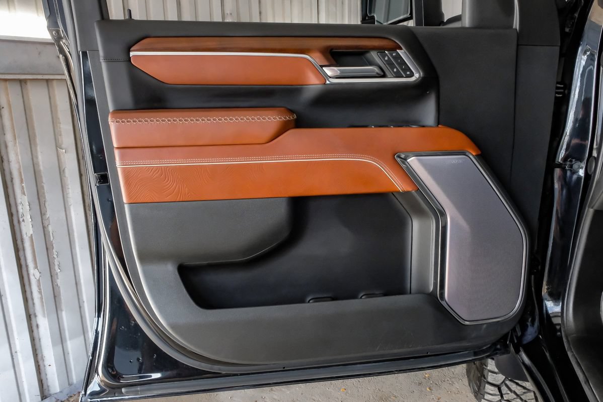 Used 2024 GMC Sierra 2500 Denali Ultimate AWD/4WD image 42