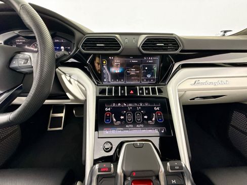 Used 2023 Lamborghini Urus S AWD/4WD image 38