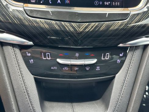 Used 2022 Cadillac XT6 Premium Luxury AWD/4WD image 31