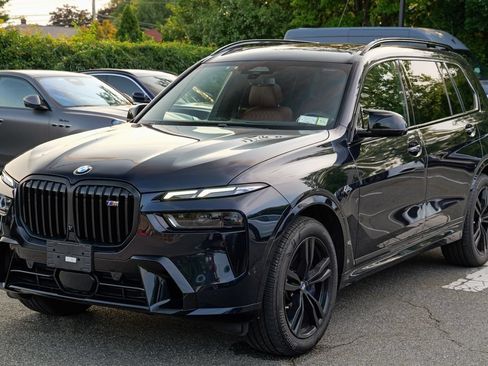 Used 2024 BMW X7 M60i w/ Executive Package AWD/4WD image 3