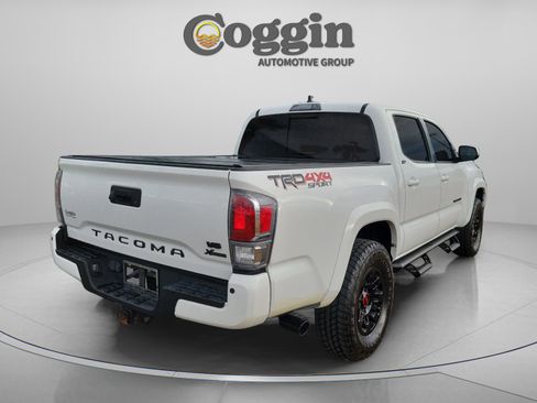 Used 2022 Toyota Tacoma TRD Sport image 5