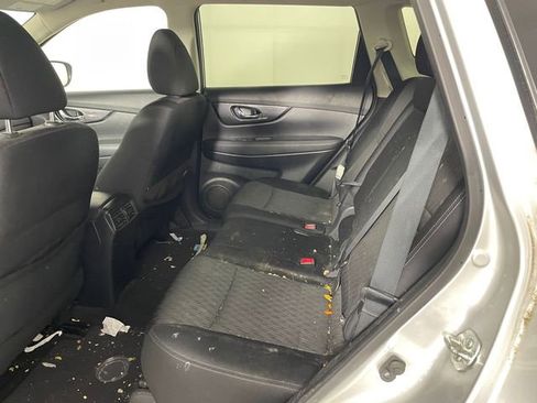 Used 2018 Nissan Rogue SV AWD/4WD image 12