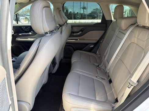 Certified 2020 Lincoln Corsair FWD w/ Premium Package image 18