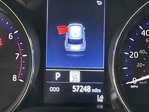 Used 2022 Toyota C-HR Limited FWD image 22