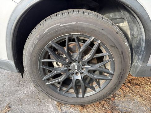 Used 2014 Nissan Rogue SL image 14