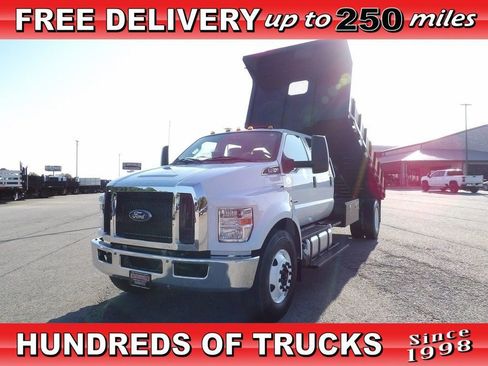 Used 2023 Ford F750 2WD Crew Cab Super Duty image 1