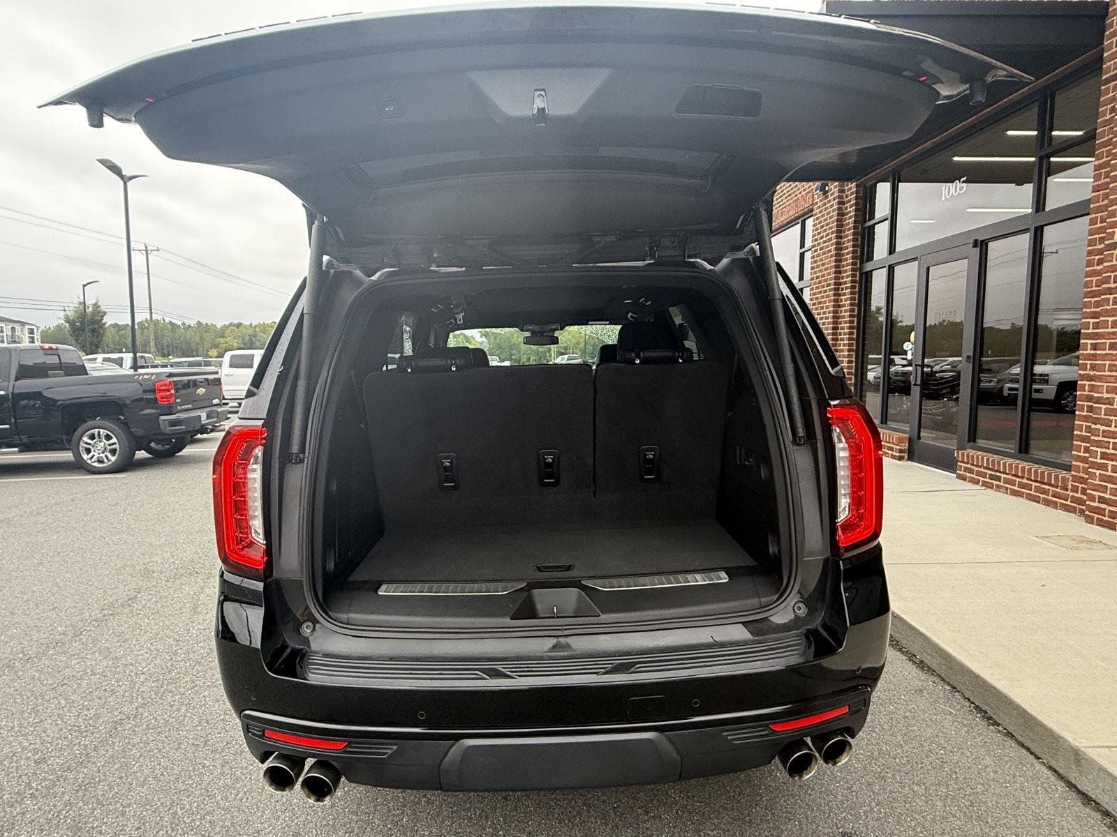 Used 2023 GMC Yukon Denali AWD/4WD image 34