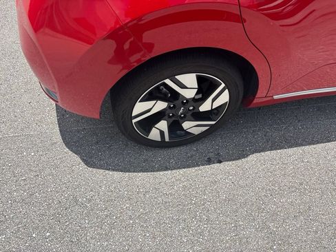 Certified 2025 Kia Soul GT-Line w/ GT-Line Technology Package FWD image 5