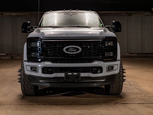 Used 2026 Ford F450 Platinum w/ Platinum Plus Package AWD/4WD image 2