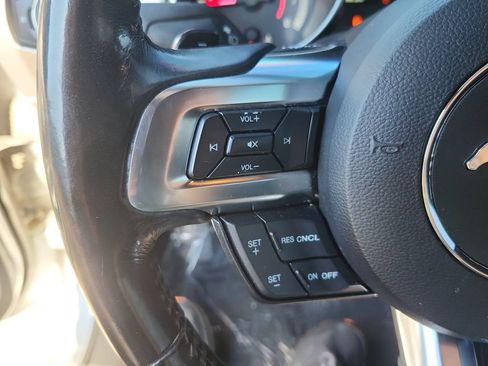 Used 2020 Ford Mustang Premium RWD image 18