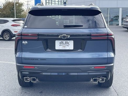 New 2026 Chevrolet Traverse LT w/ Midnight/Sport Edition image 7