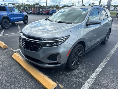 Used 2023 Chevrolet Equinox RS w/ LPO, Floor Liner Package AWD/4WD image 2