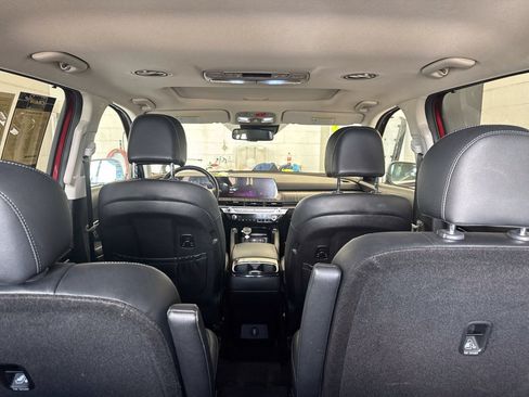 Used 2023 Kia Telluride EX w/ EX Captain's Chair Package FWD image 27