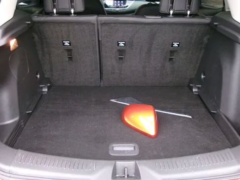 Used 2023 Buick Encore GX Select FWD image 12