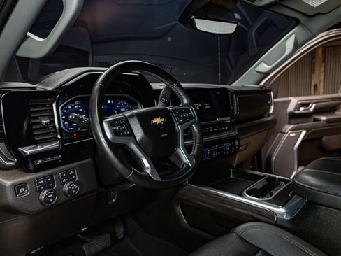 Used 2024 Chevrolet Silverado 3500 LTZ w/ LTZ Convenience Package image 16