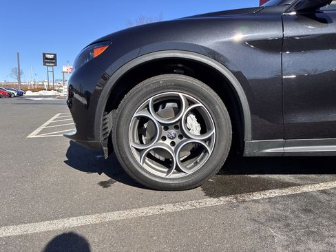 New 2026 Alfa Romeo Stelvio Sprint w/ Convenience Package image 13