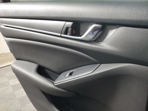 Used 2022 Honda Accord Sport image 17