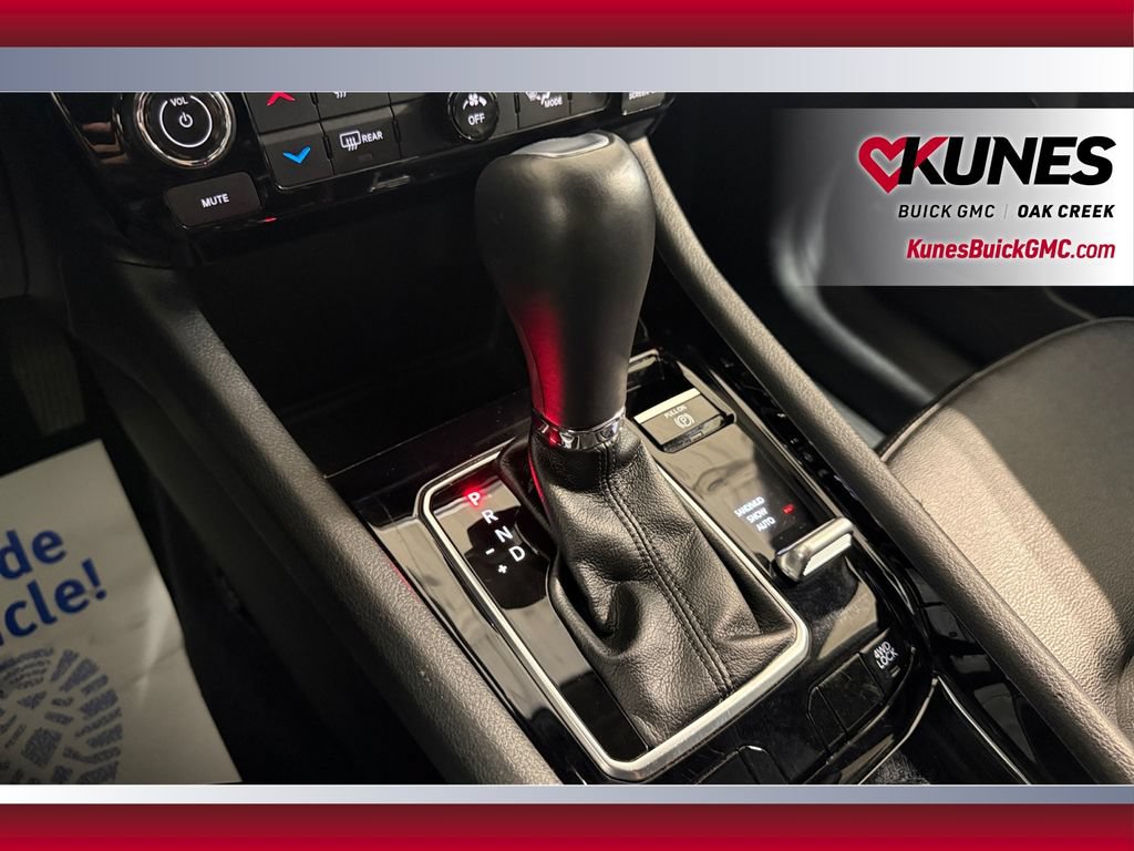 Used 2025 Jeep Compass Limited AWD/4WD image 29