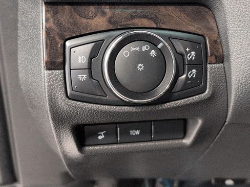 Used 2015 Ford Explorer Limited w/ Equipment Group 301A AWD/4WD image 10