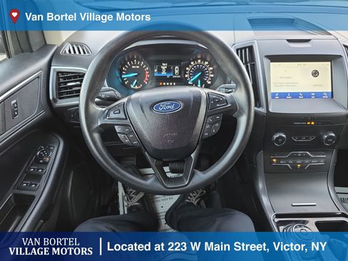 Used 2020 Ford Edge SE image 13