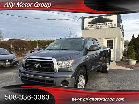 Used 2010 Toyota Tundra Grade image 1
