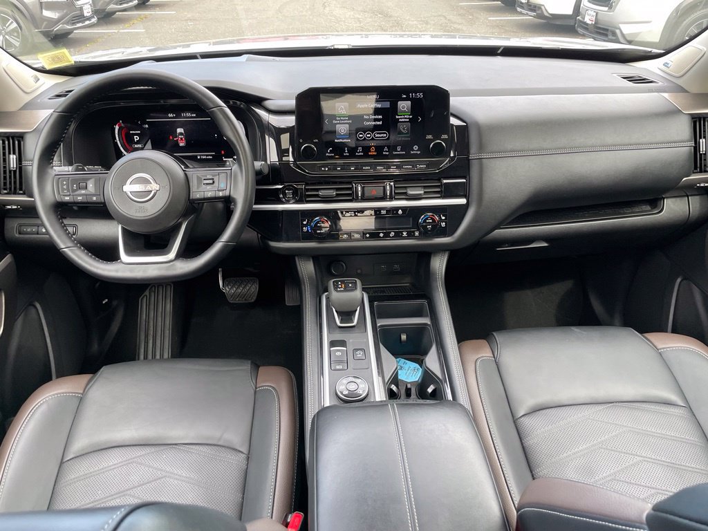 Certified 2025 Nissan Pathfinder Platinum AWD/4WD image 13