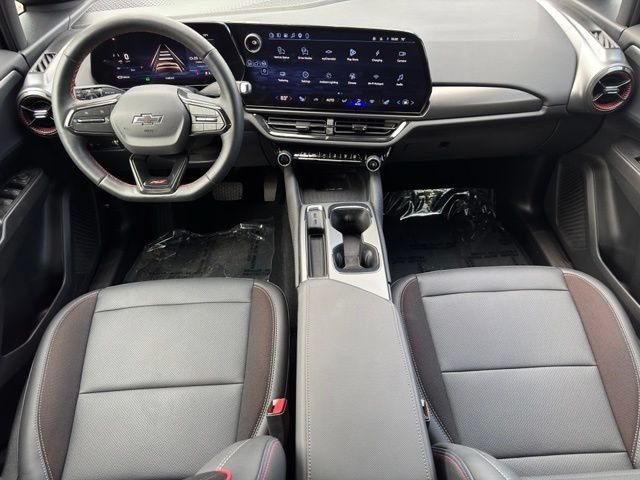Used 2026 Chevrolet Equinox EV RS AWD/4WD image 11