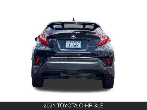 Used 2021 Toyota C-HR XLE FWD image 7