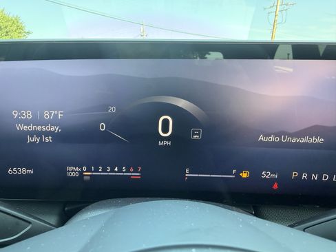 Used 2025 Buick Enclave Preferred FWD image 14