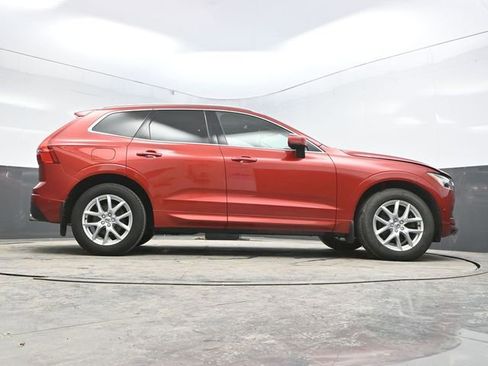 Used 2018 Volvo XC60 T5 Momentum w/ Convenience Package image 39