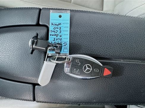 Used 2015 Mercedes-Benz E 400 4MATIC Coupe image 29