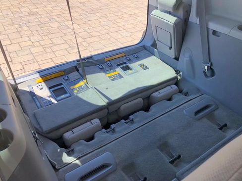 Used 2012 Toyota Sienna LE FWD image 29