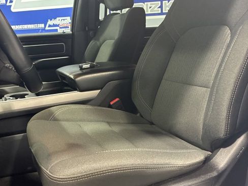 Used 2022 RAM 1500 Big Horn AWD/4WD image 16