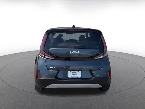 Used 2025 Kia Soul LX w/ LX Technology Package FWD image 12
