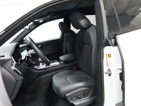 Certified 2026 Audi Q8 Premium Plus AWD/4WD image 5