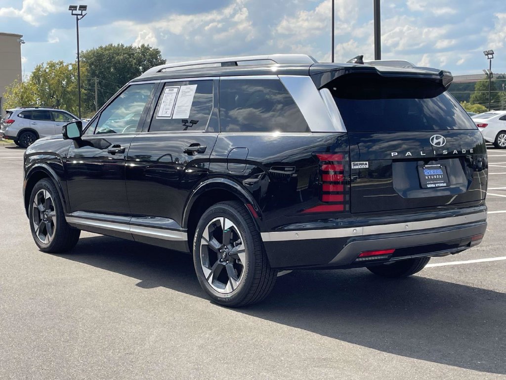 Used 2026 Hyundai Palisade Limited FWD image 5