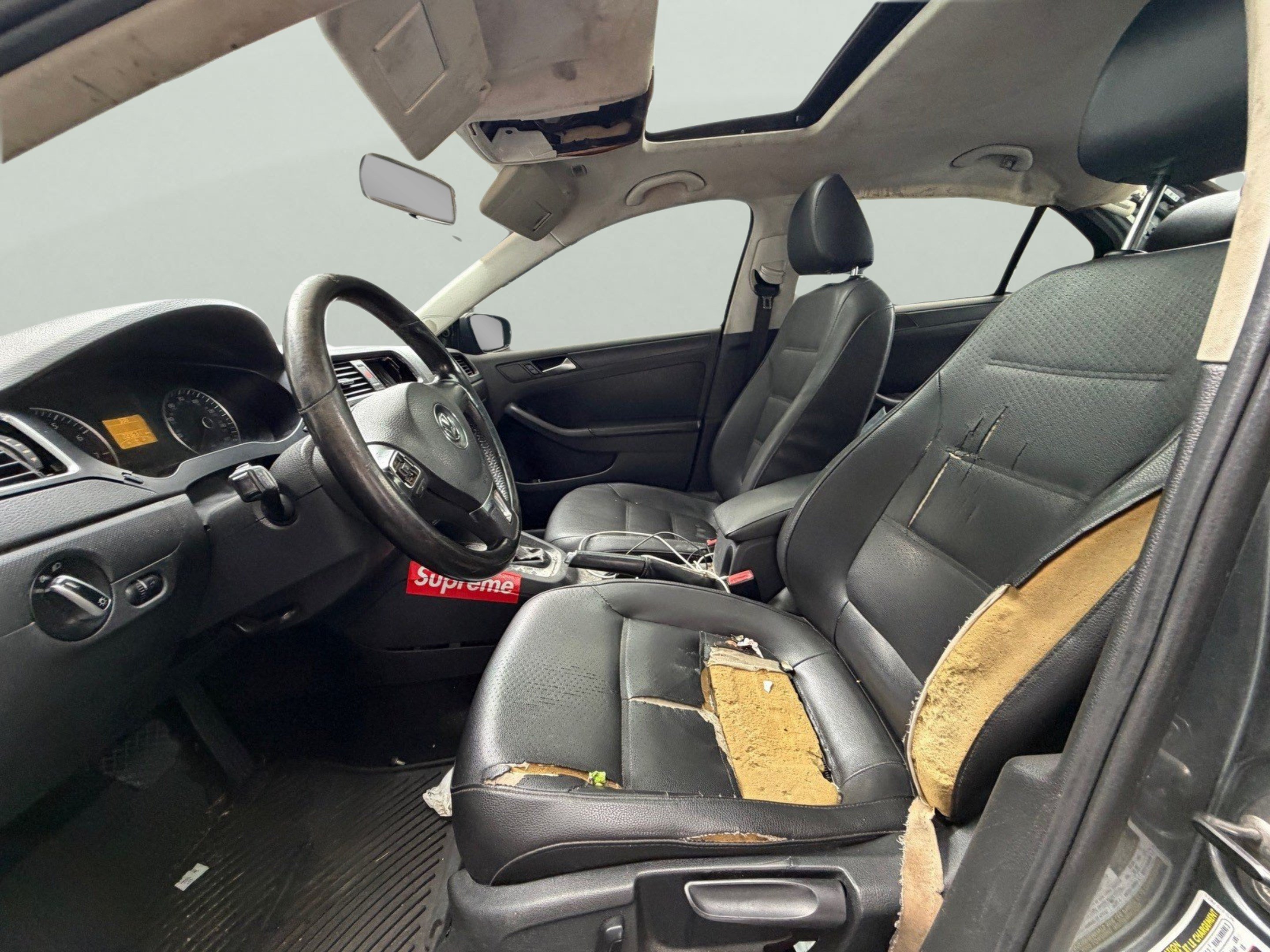 Used 2012 Volkswagen Jetta SE FWD image 16