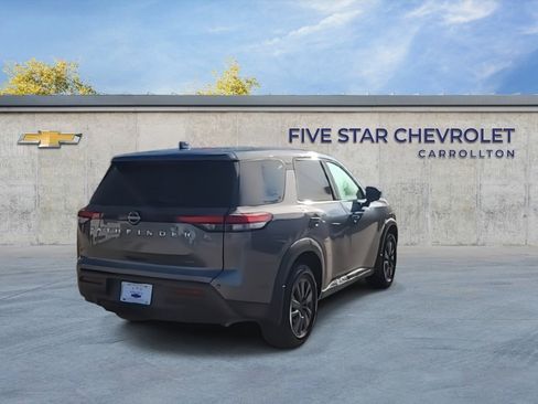 Used 2022 Nissan Pathfinder S image 8