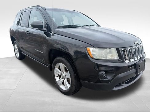 Used 2013 Jeep Compass Sport image 8