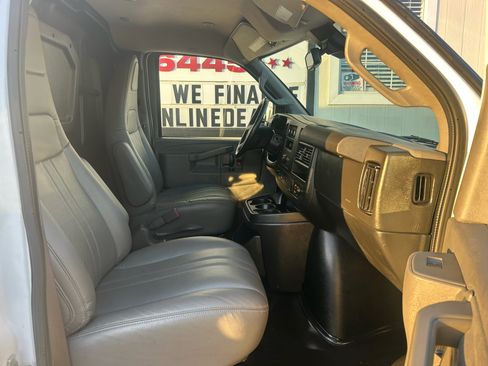 Used 2021 Chevrolet Express 2500 w/ Driver Convenience Package image 24