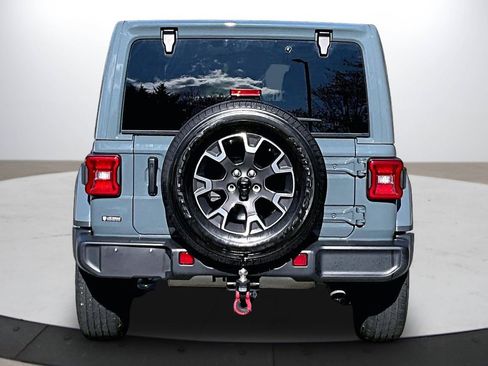 Certified 2024 Jeep Wrangler Sahara w/ Technology Group image 8