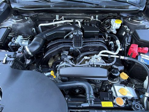 Used 2021 Subaru Outback Premium image 40