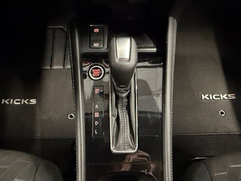 Used 2023 Nissan Kicks SR image 22