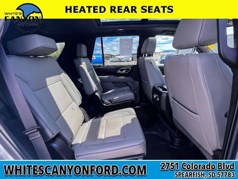 Used 2023 GMC Yukon SLT w/ SLT Luxury Package AWD/4WD image 15