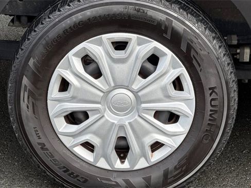 Used 2023 Ford Transit 350 XLT image 40